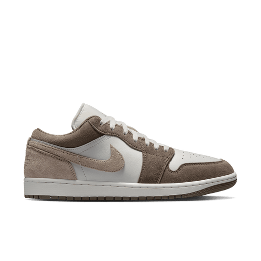 Men's Low-Top Basketball Sneaker