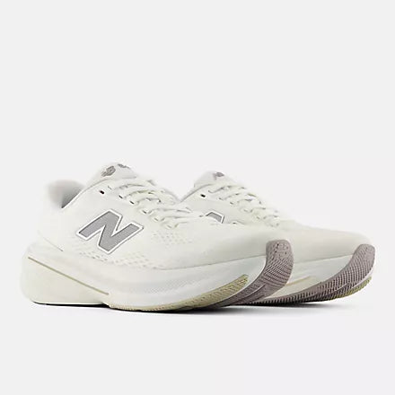 Women's Stability Running Shoe v15